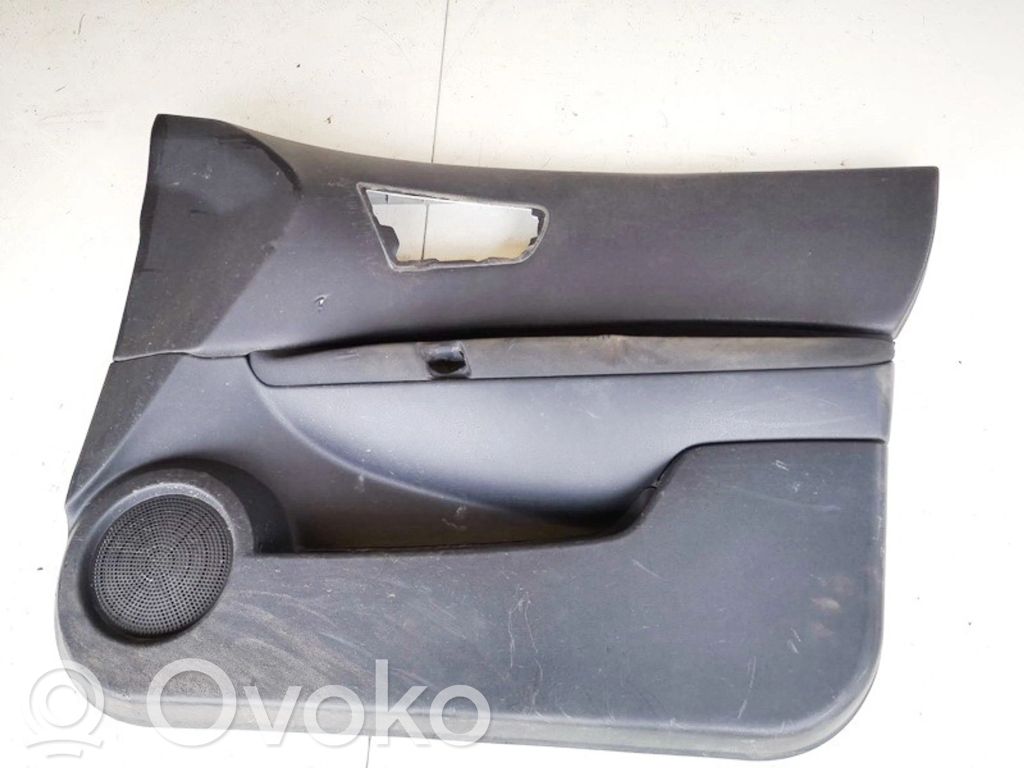 Nissan Qashqai+2 Etuoven verhoilu 