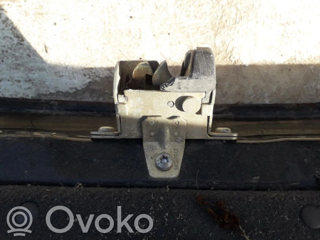 Spyna galinio dangčio