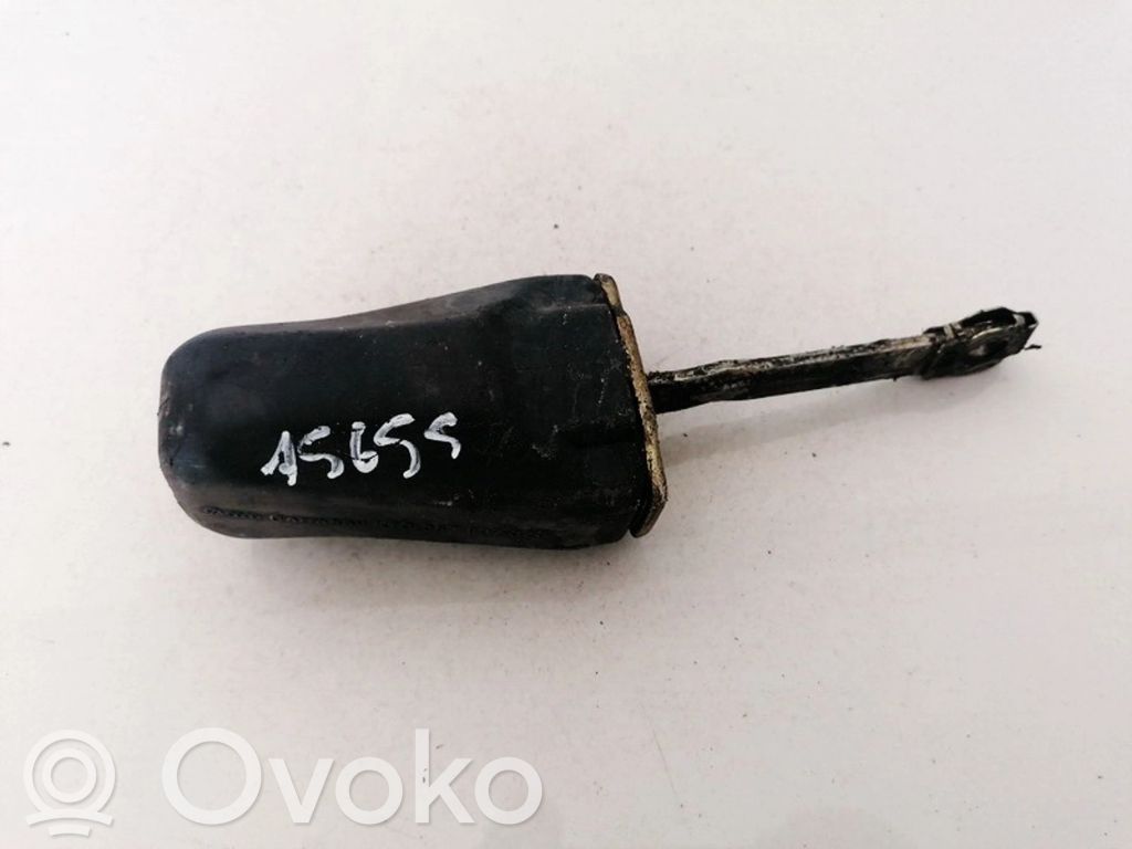 Volkswagen PASSAT B3 Etuoven pidätin 