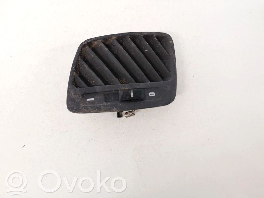 Audi A6 S6 C5 4B Rejilla de ventilación central del panel 