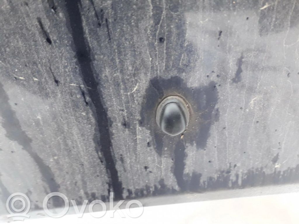 Ugello a spruzzo lavavetri per parabrezza