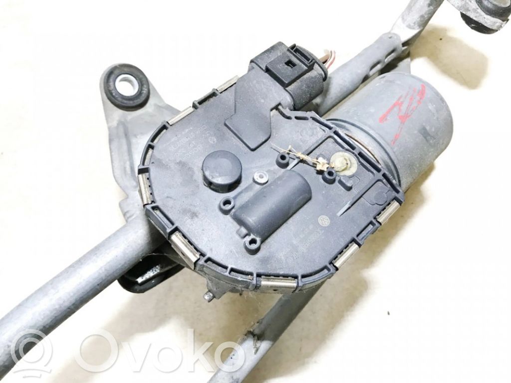 Volkswagen PASSAT B6 Motor ștergător 