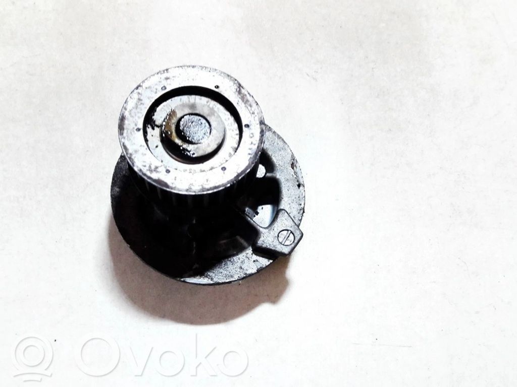 Opel Vectra B Pompe de circulation d'eau