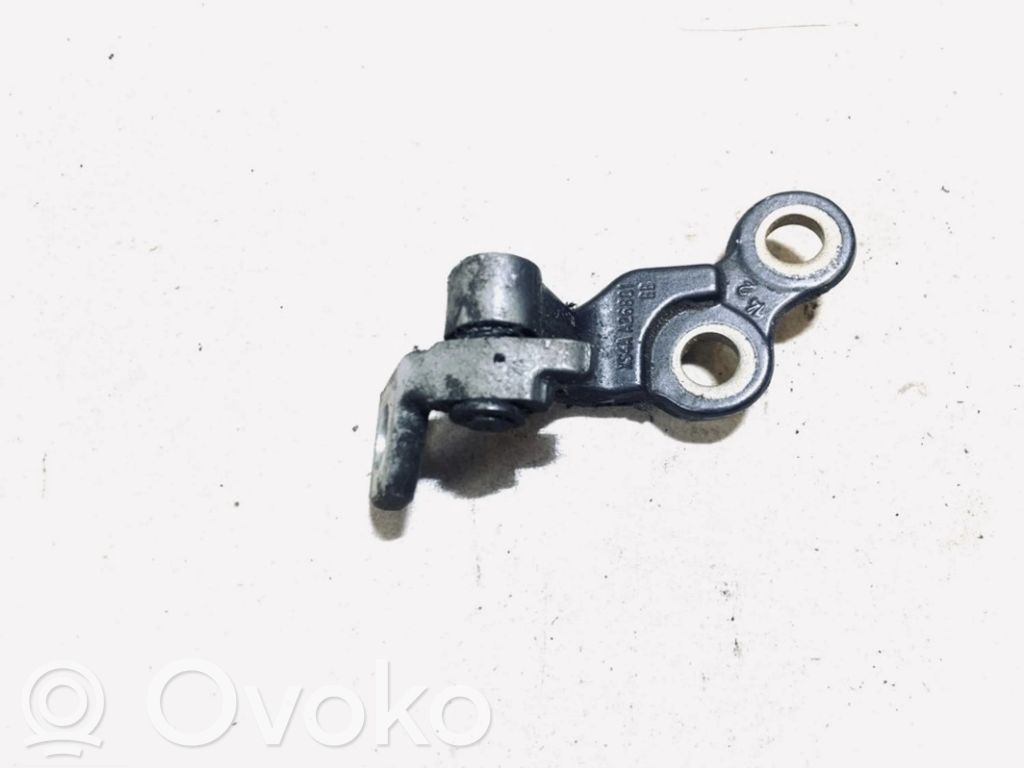 Ford Focus Bisagra inferior de la puerta trasera 