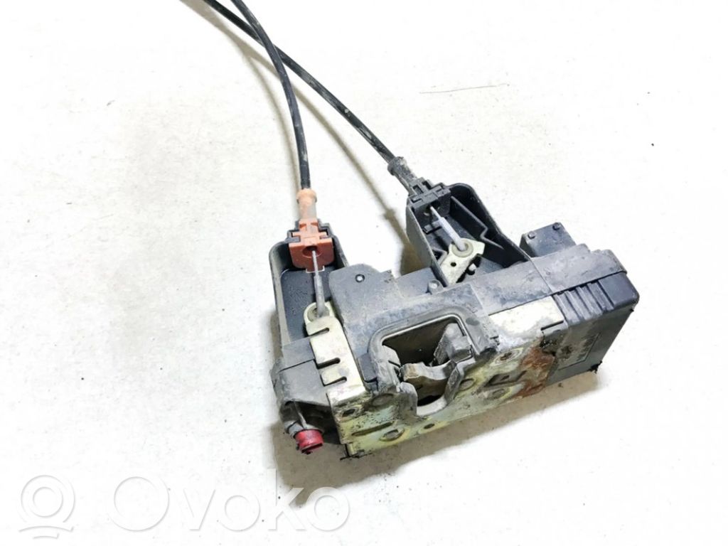 Opel Astra G Takaoven lukko