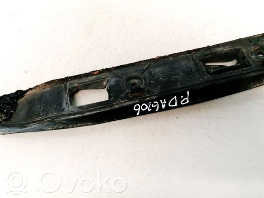 Volkswagen Golf IV Uchwyt / Mocowanie zderzaka przedniego 