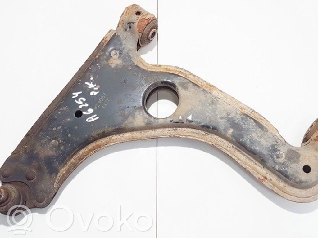 Opel Zafira A Braccio di controllo sospensione anteriore inferiore/braccio oscillante 