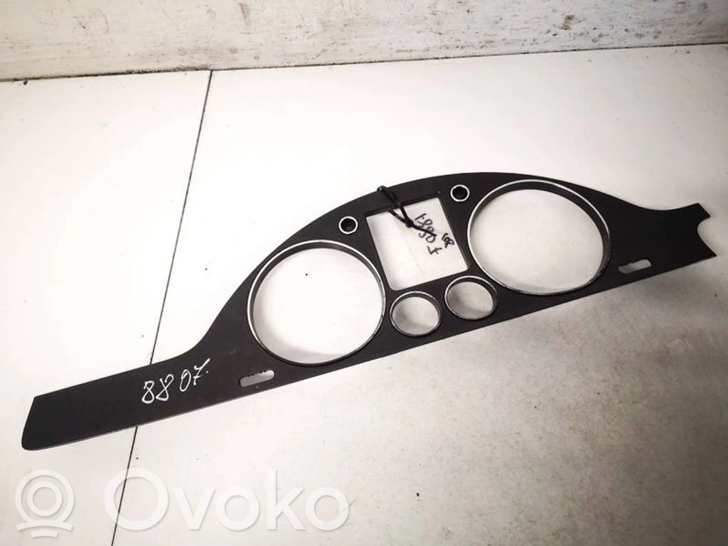 Volkswagen PASSAT B6 Moldura del panel 