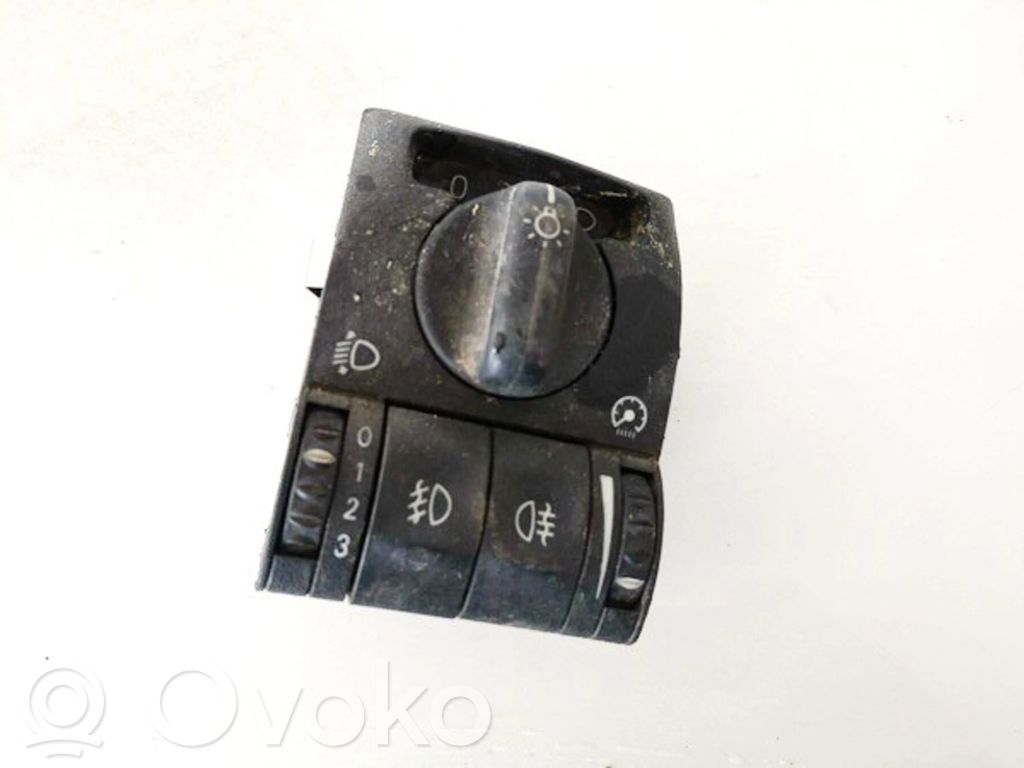 Opel Omega B1 Valokatkaisija 