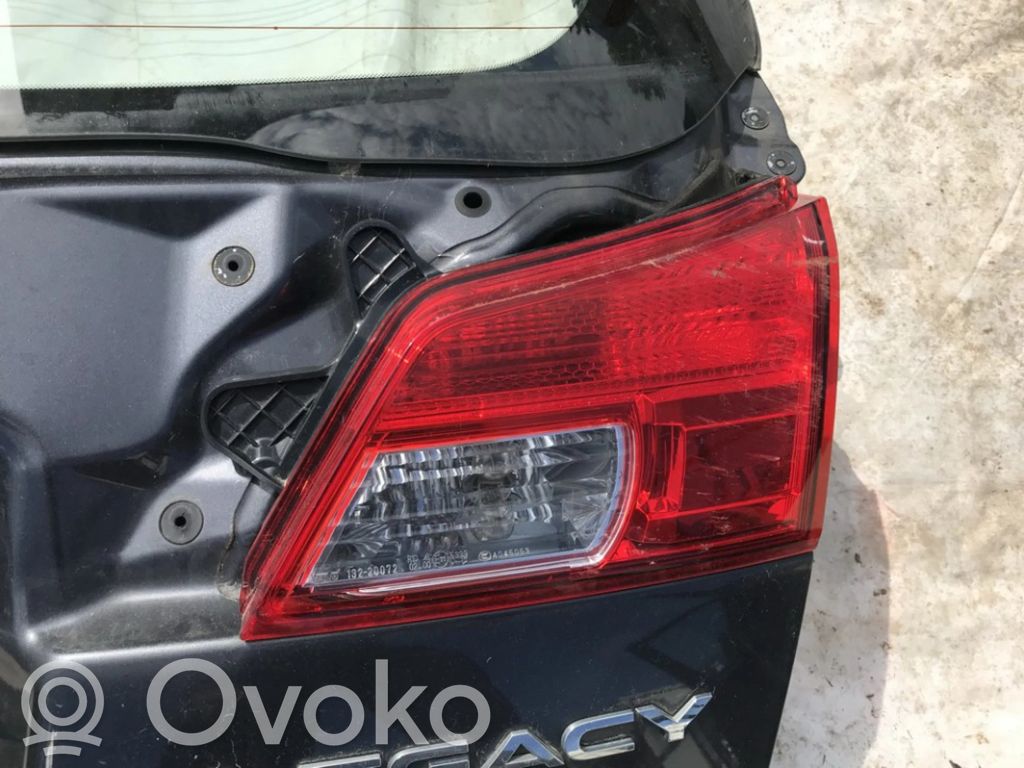 Subaru Legacy Feux arrière sur hayon