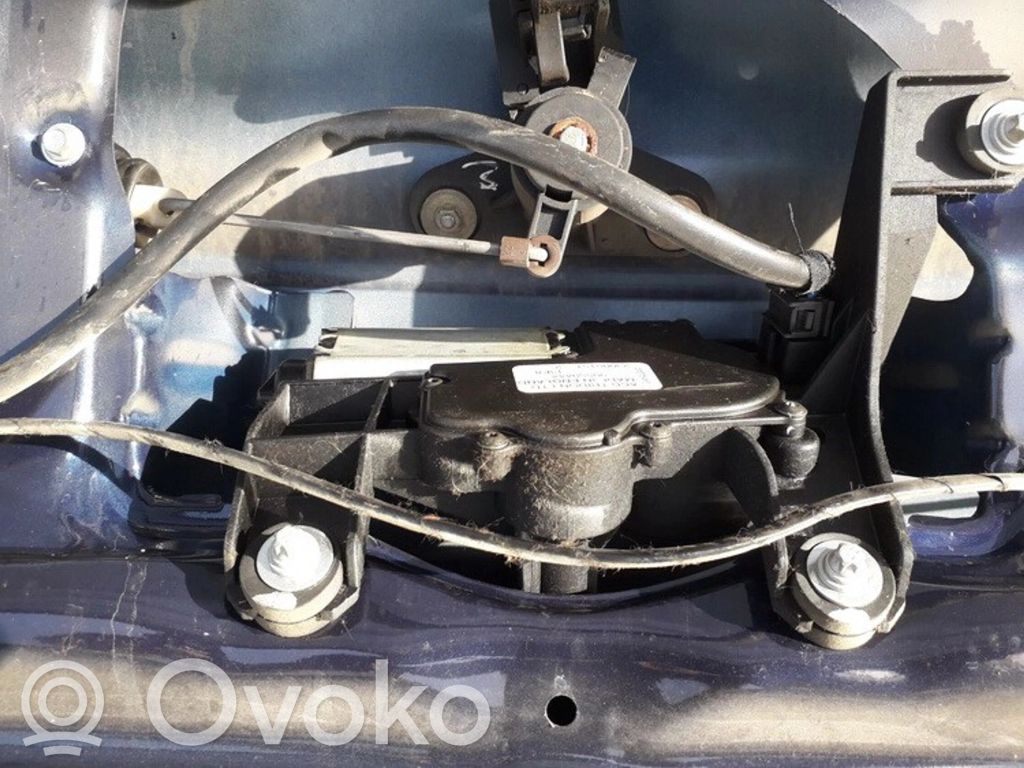 Opel Astra G Silniczek wycieraczki szyby tylnej 