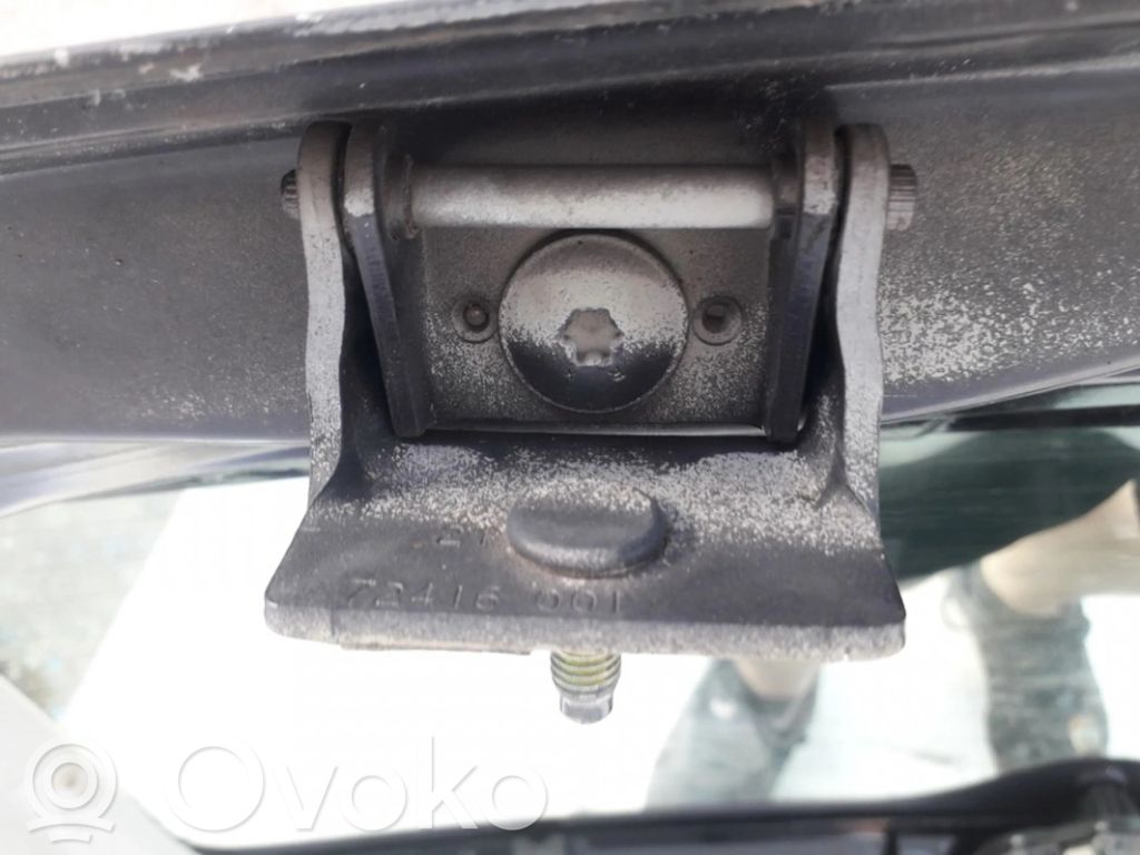 Tailgate/trunk/boot hinge