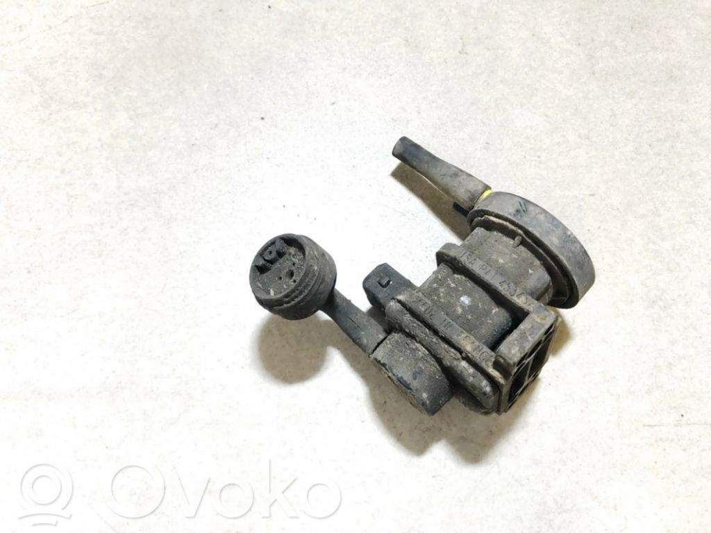 Opel Zafira A Solenoid supapă turbosuflantă 