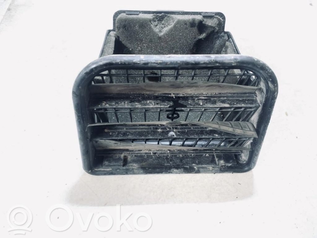 Volvo V70 Ilmanoton kanavan osa 