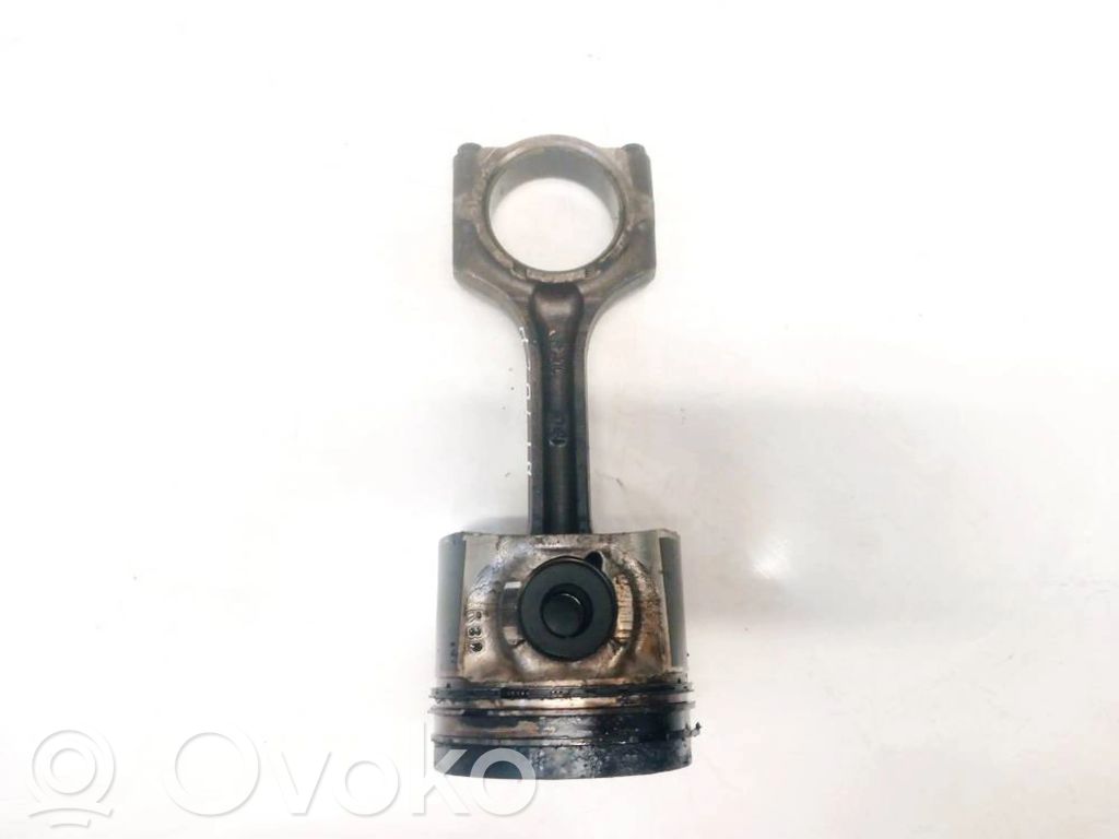 Honda FR-V Piston cu bielă 