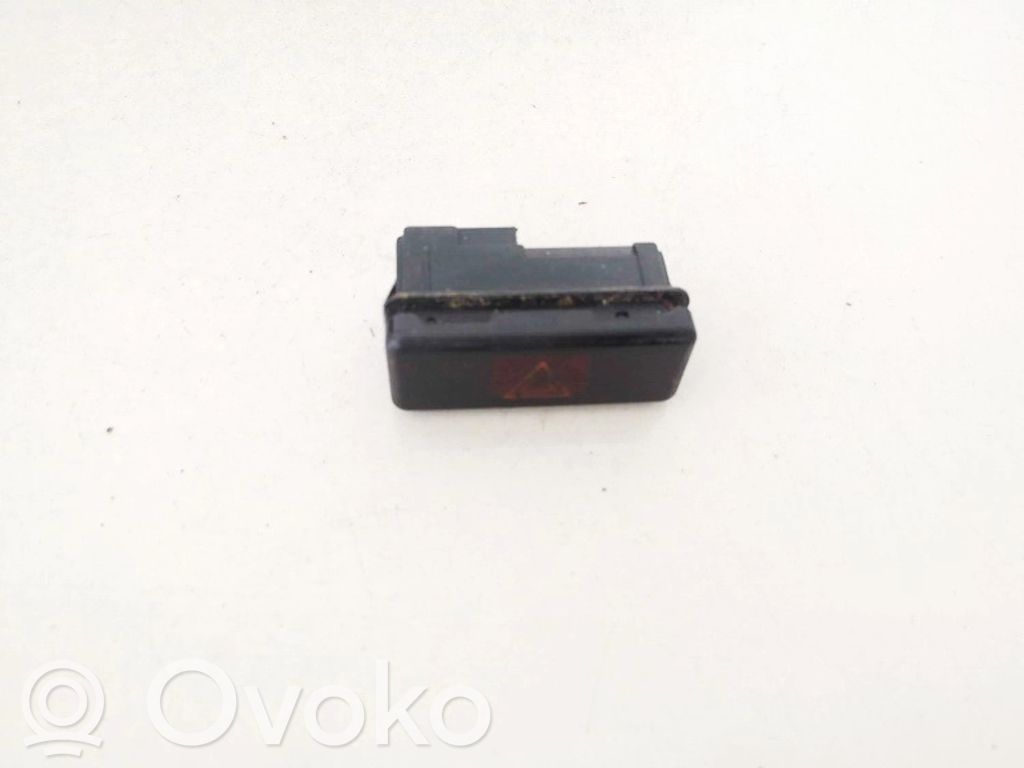 Hätävilkkujen kytkin   8350947,8350947