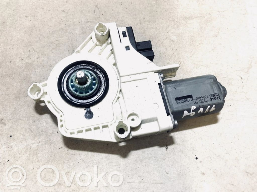 Audi Q7 4L Motorino alzacristalli della portiera anteriore 