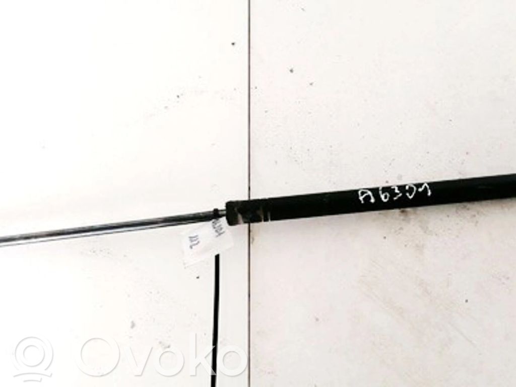 Opel Corsa B Amortizor hayon 