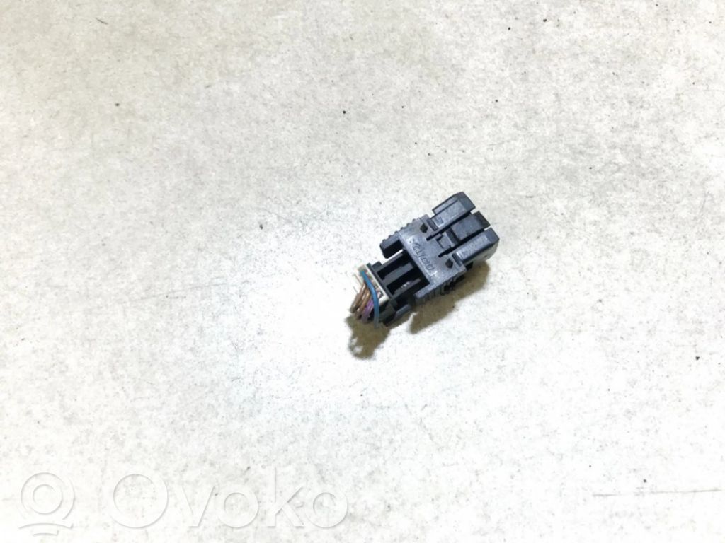BMW 1 E81 E87 Comutator senzor pedală frână 