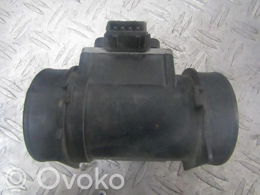 Opel Omega B1 Przepływomierz masowy powietrza MAF 