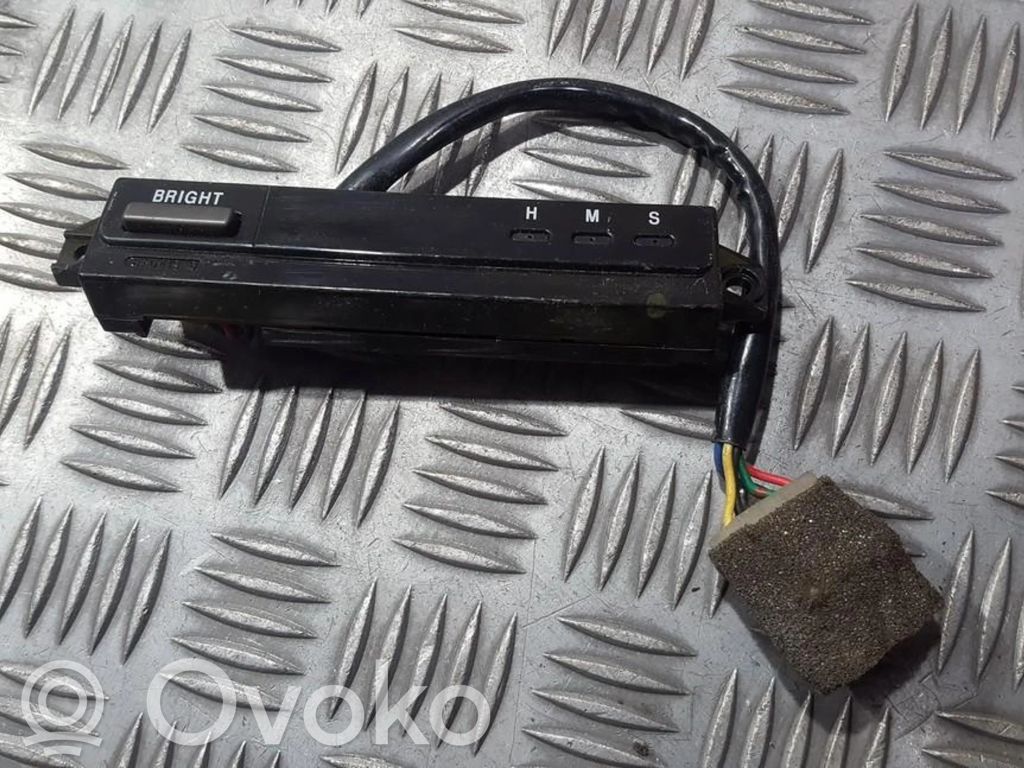 Subaru Legacy Monitor / wyświetlacz / ekran 