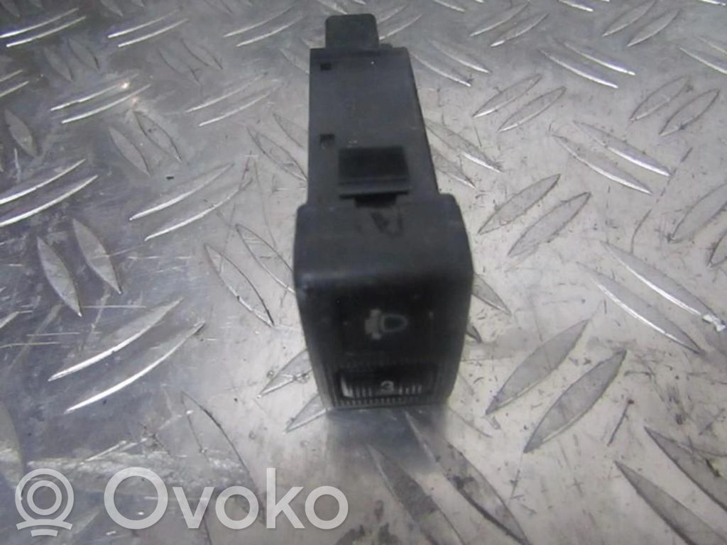 Bouton commande réglage hauteur de phares   134139,1390Z26,134139,1390Z26