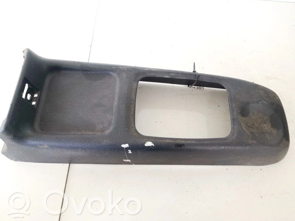 Opel Corsa B Kita salono detalė 