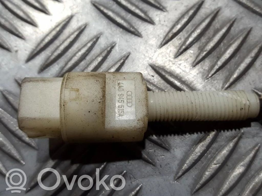 Volkswagen PASSAT B5 Comutator senzor pedală frână
