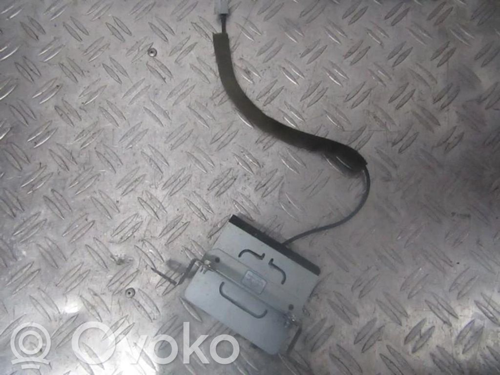 Toyota Avensis T250 Antena GPS 