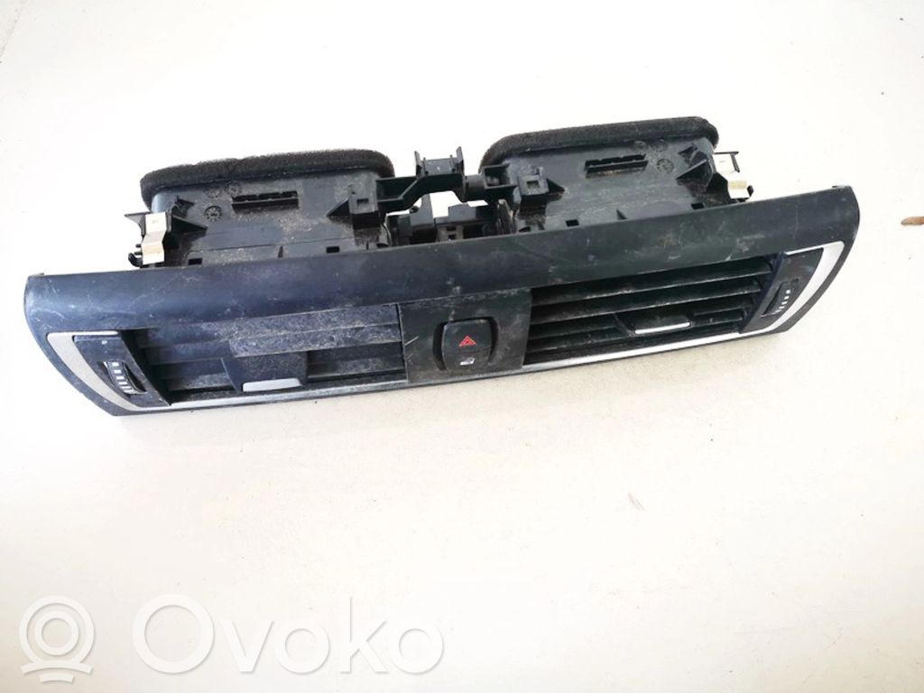BMW 1 F20 F21 Griglia di ventilazione centrale cruscotto 