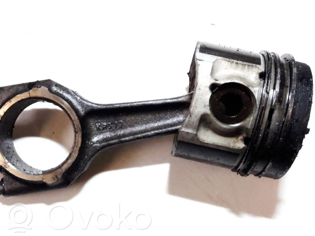 Ford Mondeo MK II Piston with connecting rod 