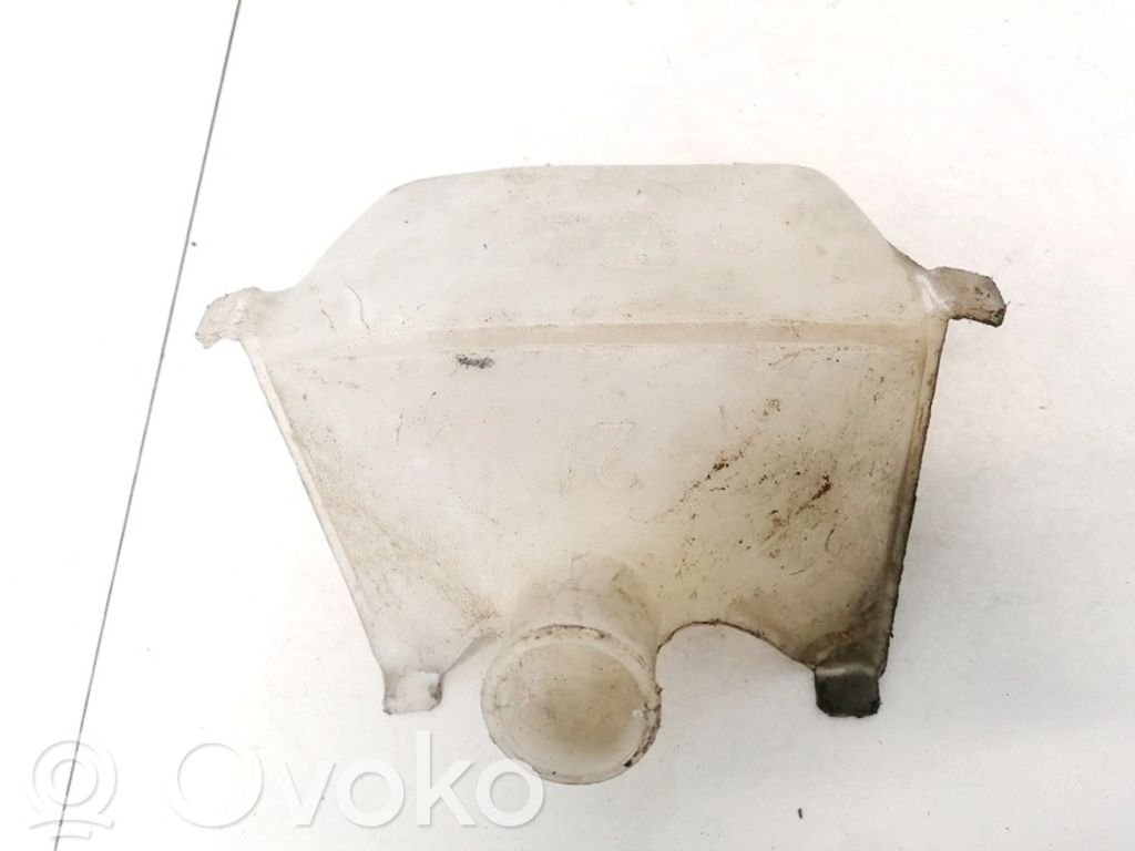 Audi 80 90 S2 B4 Tuulilasinpesimen nestesäiliö