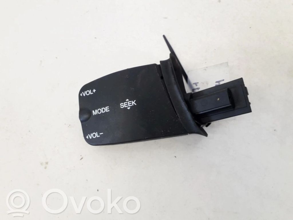 Comutator/buton multifuncțional   3M5T14K147AD,3M5T14K147AD,3M5T14K147AD,3M5T14K147AD