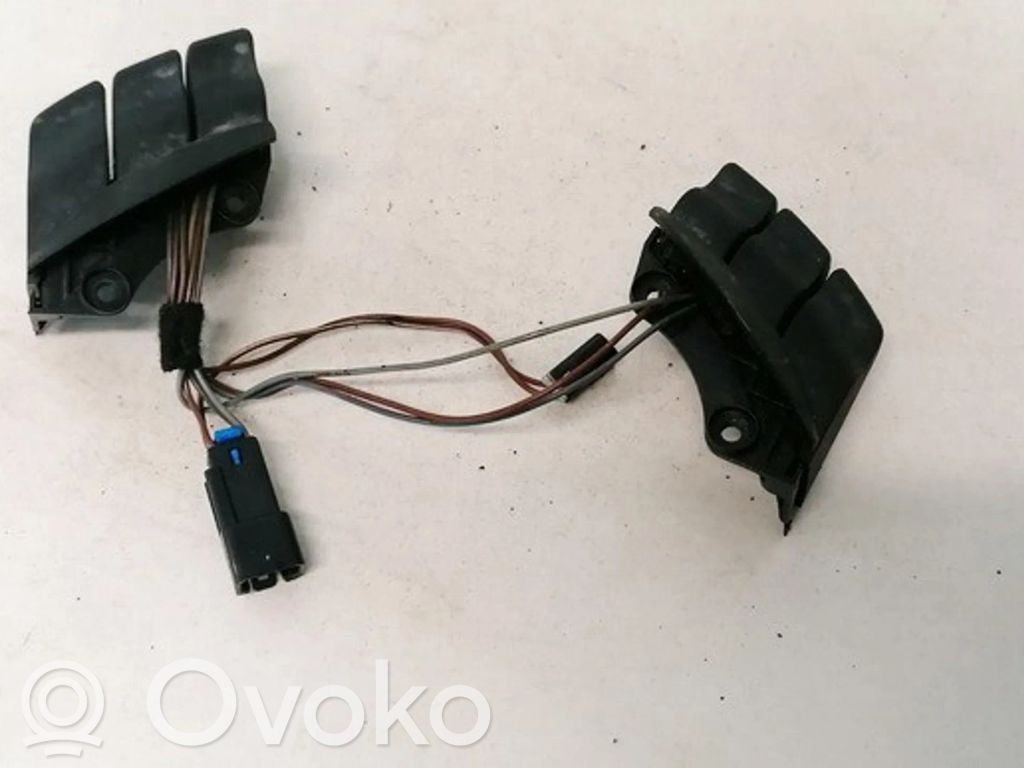 Opel Meriva A Pulsanti/interruttori sul volante 