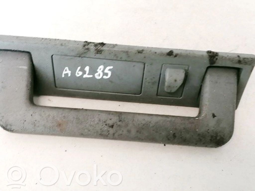 Audi 80 90 S2 B4 Maniglia interna tetto posteriore