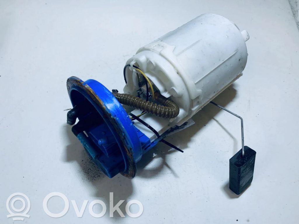 Volkswagen Golf V Pompa carburante immersa 