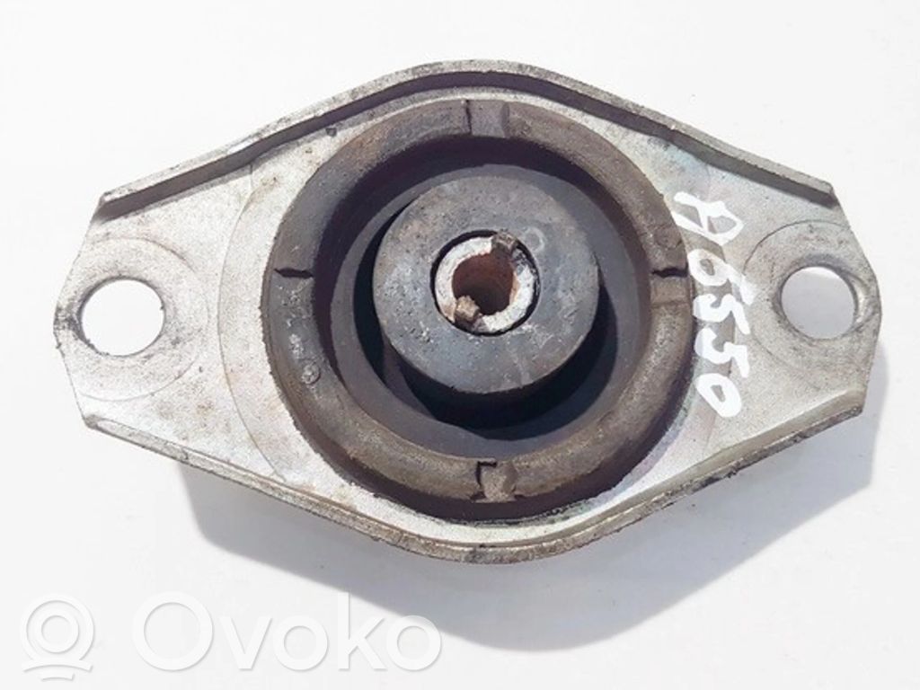 Alfa Romeo 156 Wspornik / Mocowanie silnika 