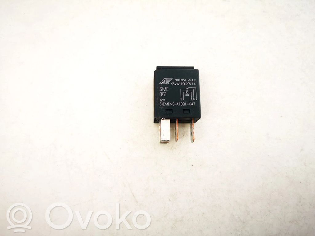 Sonstige Relais   7M0951253C,95VW10K705EA,7M0951253C,95VW10K705EA