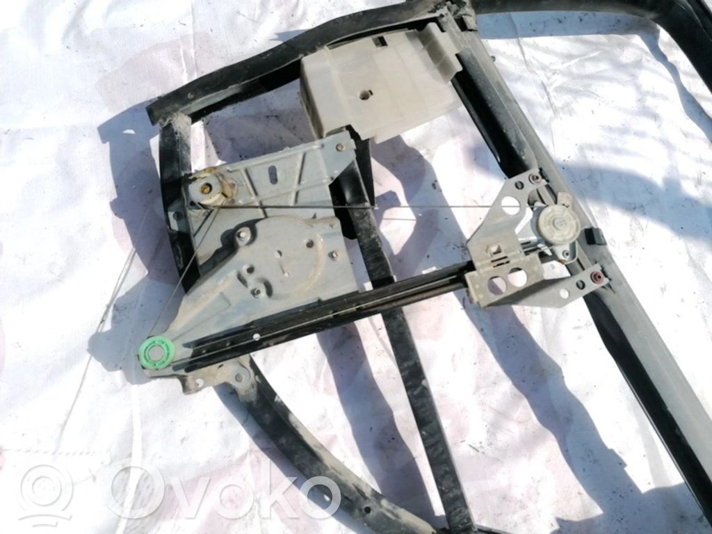 Audi A4 S4 B5 8D Alzacristalli del portellone scorrevole con motorino
