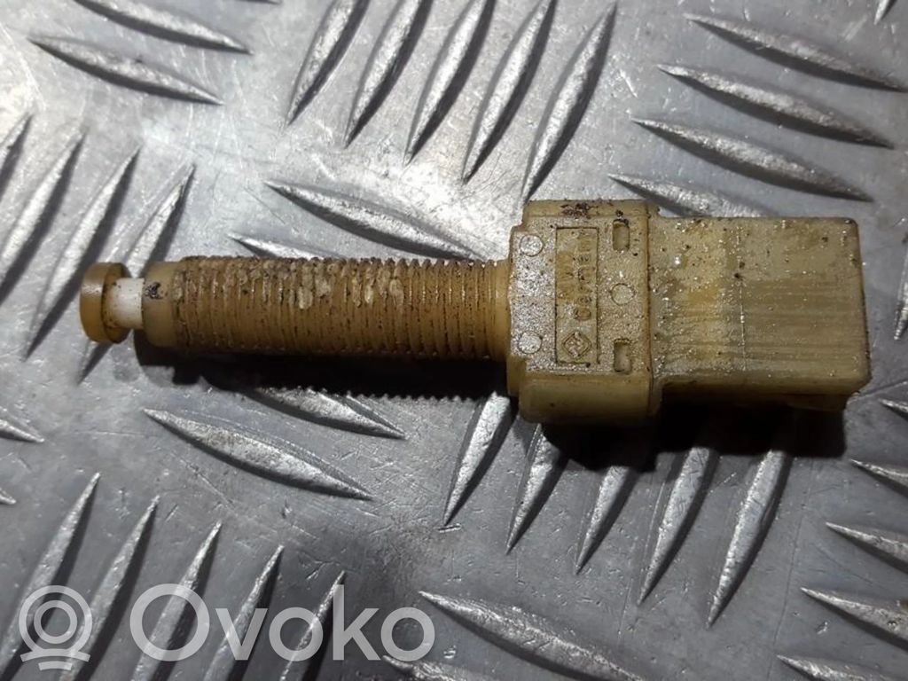 Interruptor sensor del pedal de freno   443945515,443945515
