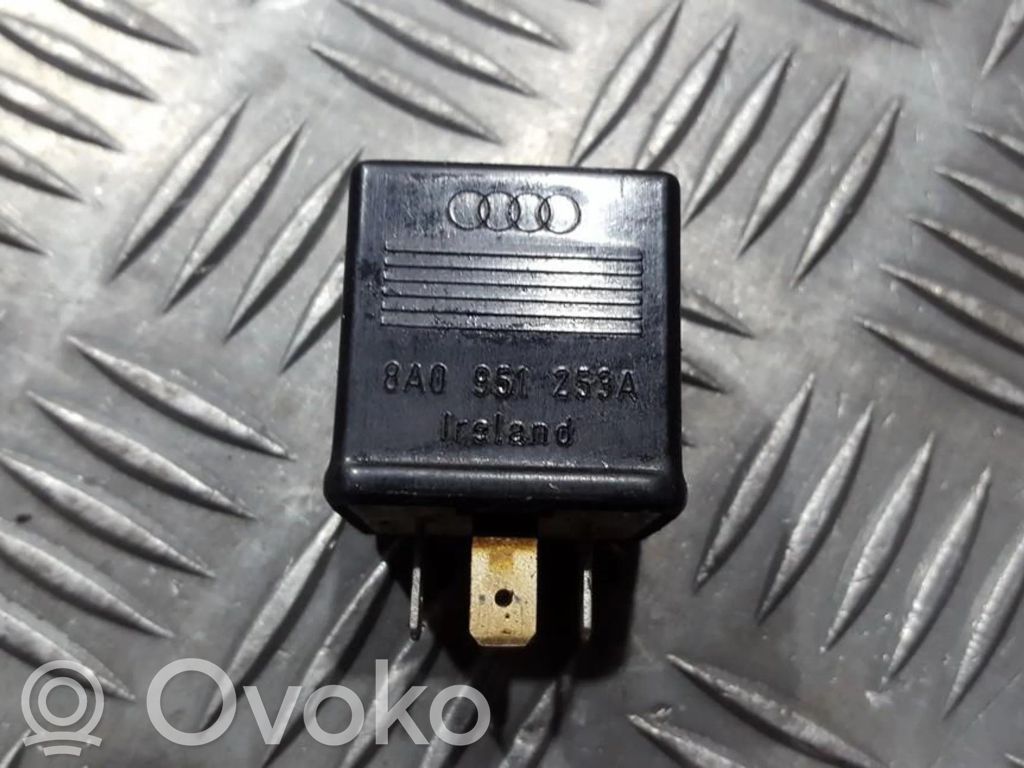 Audi A4 S4 B5 8D Otros relés 