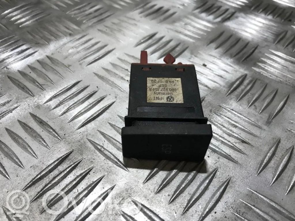 Bouton interrupteur programme de stabilité ESP   3B0927134A,3B0927134A