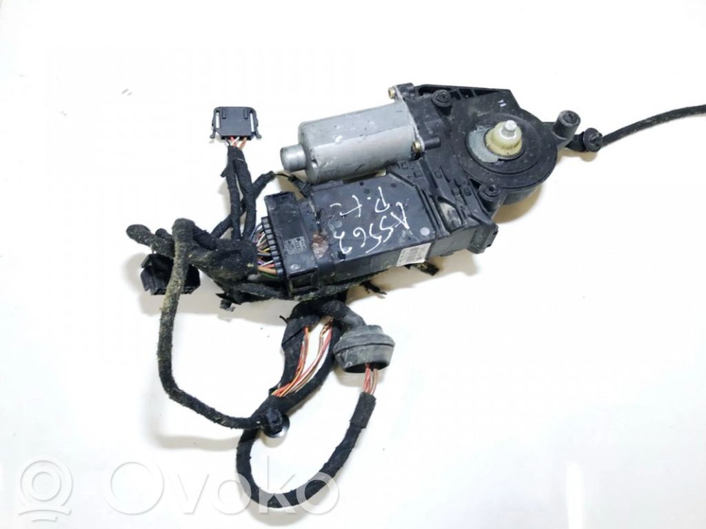 Volkswagen PASSAT B5 Motor macara geam ușă față 