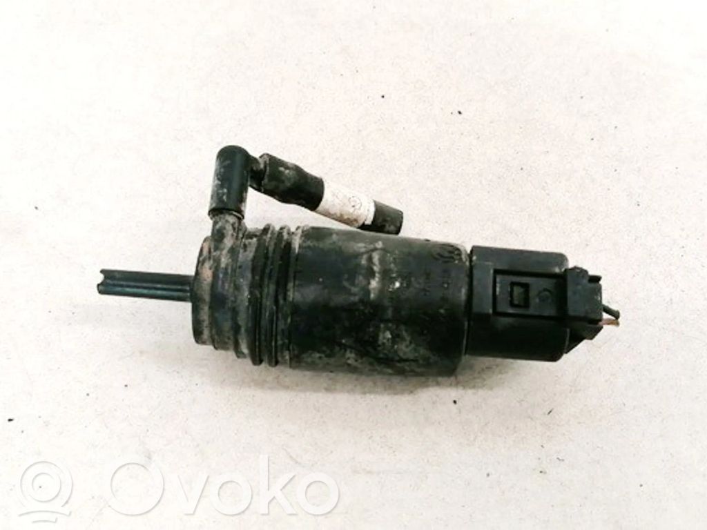 Windscreen/windshield washer pump   67128377612,67,128377612,67128377612