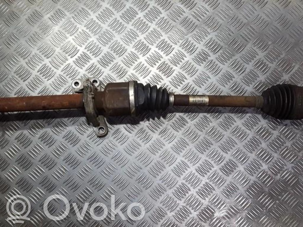 Etuvetoakseli   8200261841,8200261841,261841,8200,8200261841