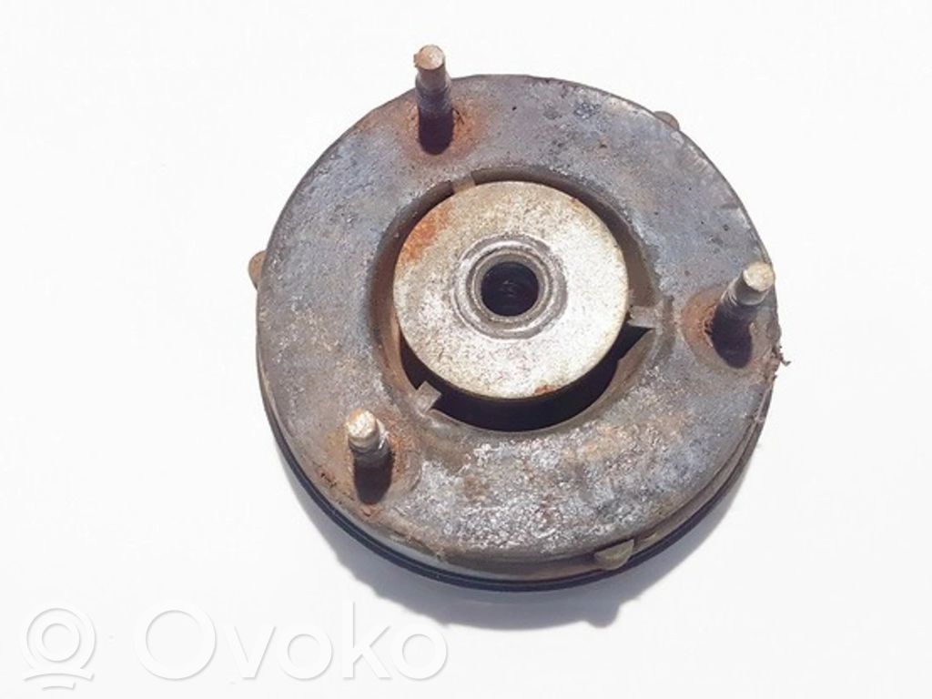 Coil spring mount
