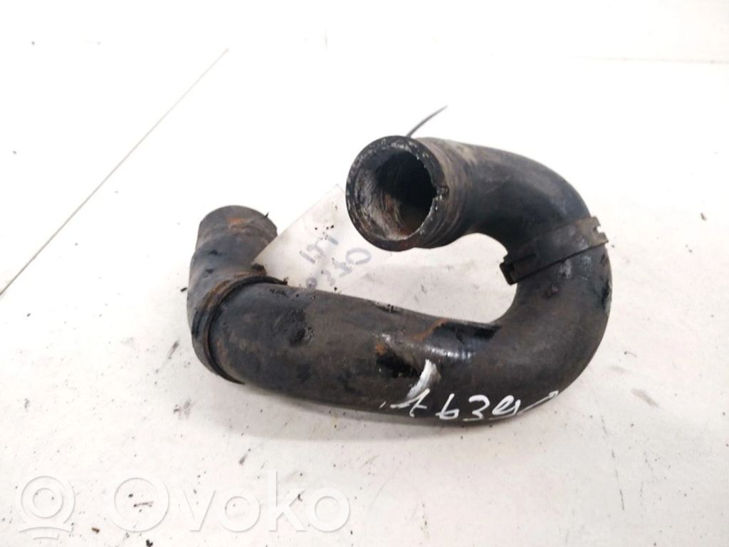 Engine coolant pipe/hose