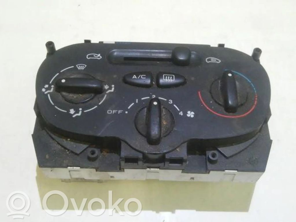Citroen Xsara Picasso Climate control unit 