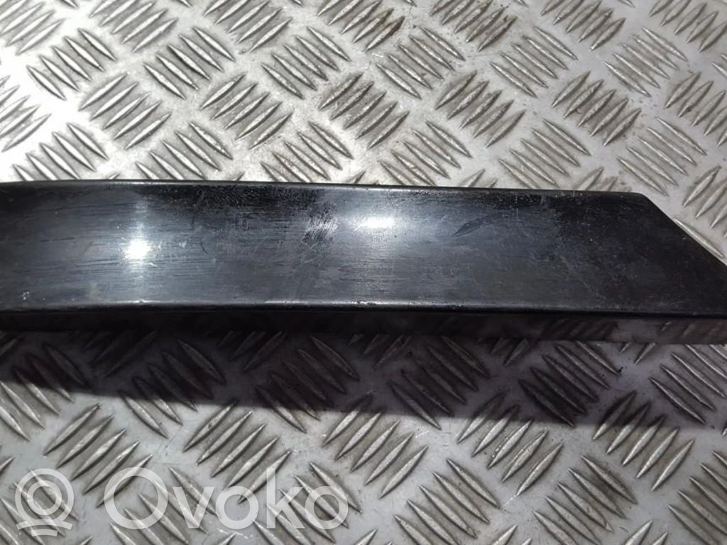 Ford Mondeo MK II Ornament sub far 