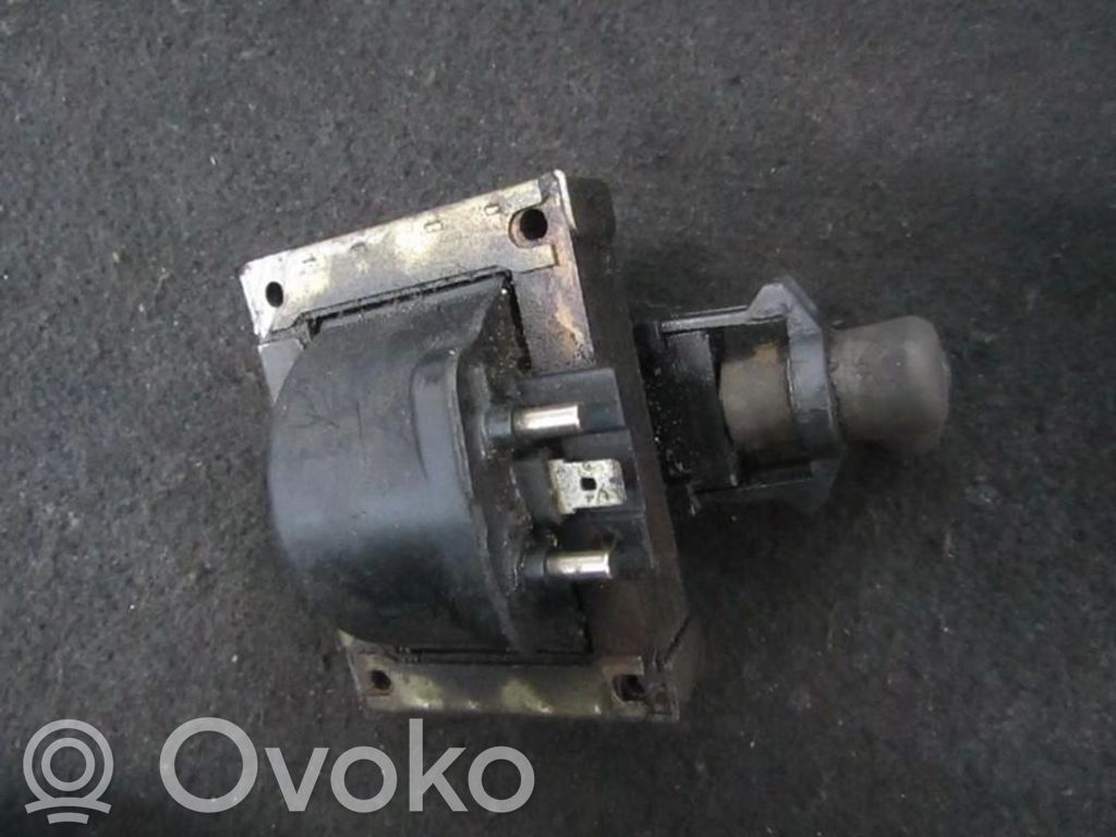 High voltage ignition coil